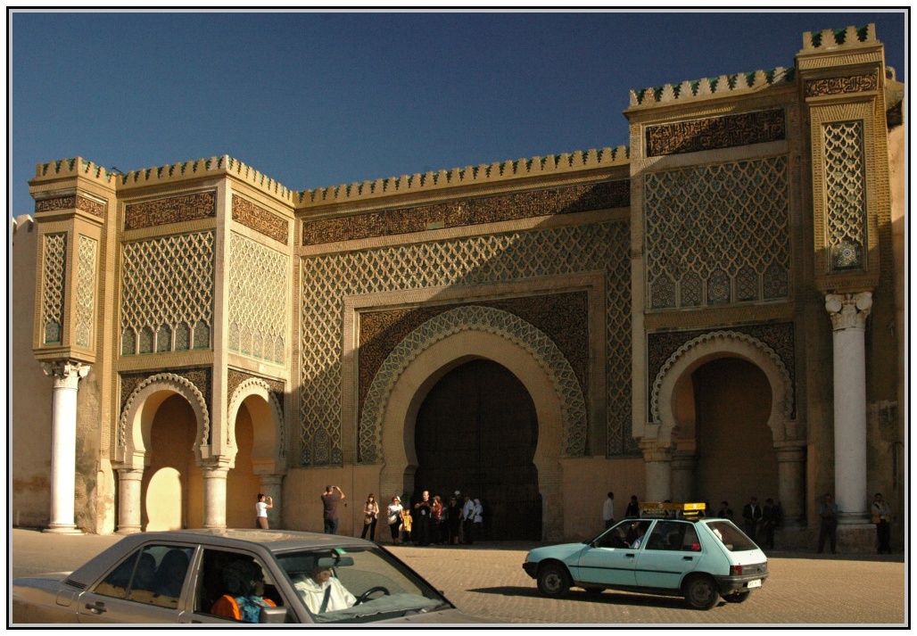Meknes - hlavní brána do pevnosti - Bab Mansour